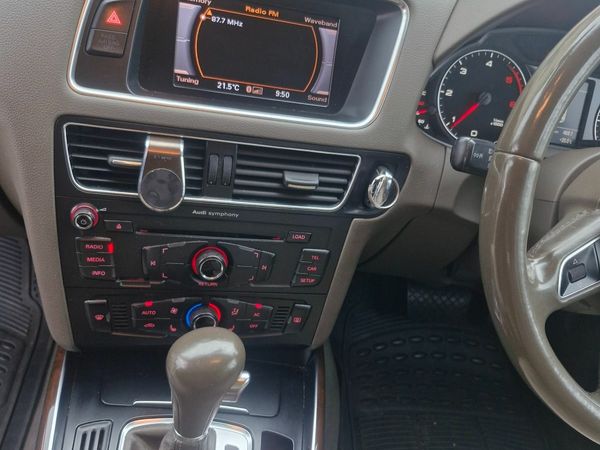 Audi Q5 SUV, Diesel, 2011, Grey