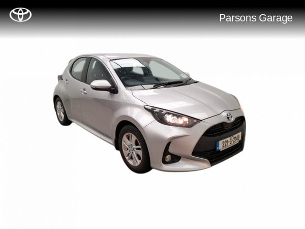 Toyota Yaris Hatchback, Petrol Hybrid, 2022, Silver