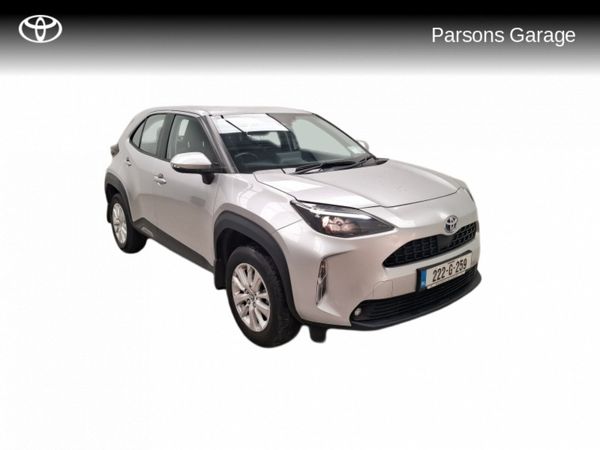 Toyota Yaris Cross Hatchback, Petrol Hybrid, 2022, Silver