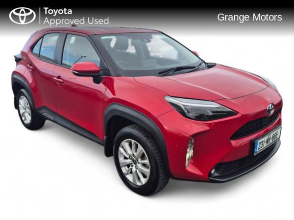 Toyota Yaris Cross Hatchback, Petrol Hybrid, 2023, Red