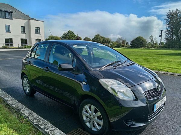 Toyota Yaris Hatchback, Petrol, 2006, Black