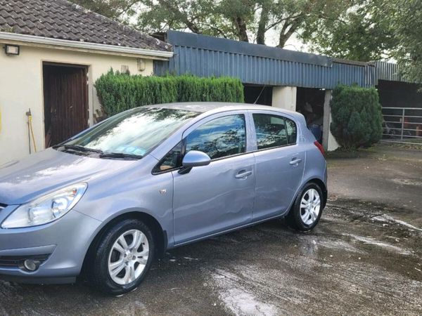 Opel Corsa Hatchback, Petrol, 2010, Silver