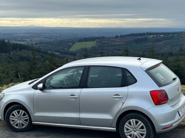 Volkswagen Polo Hatchback, Petrol, 2014, Silver
