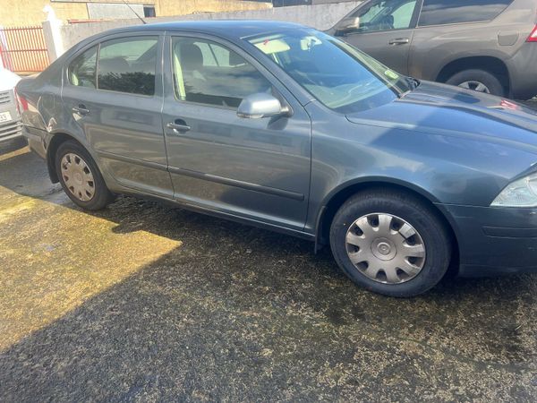 Skoda Octavia Hatchback, Diesel, 2006, Grey