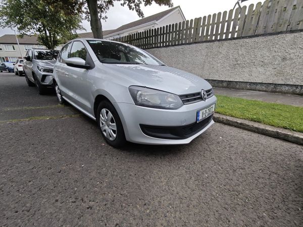 Volkswagen Polo Hatchback, Petrol, 2011, Silver