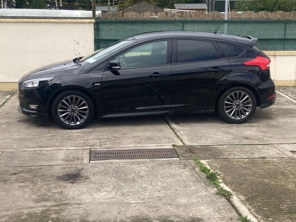 Ford Focus Hatchback, Diesel, 2018, Black