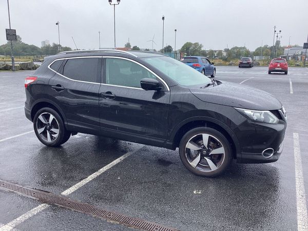 Nissan Qashqai Hatchback, Petrol, 2015, Black