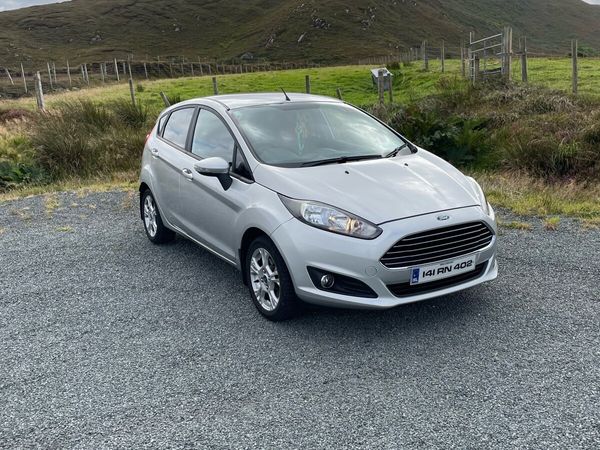 Ford Fiesta Hatchback, Diesel, 2014, Silver