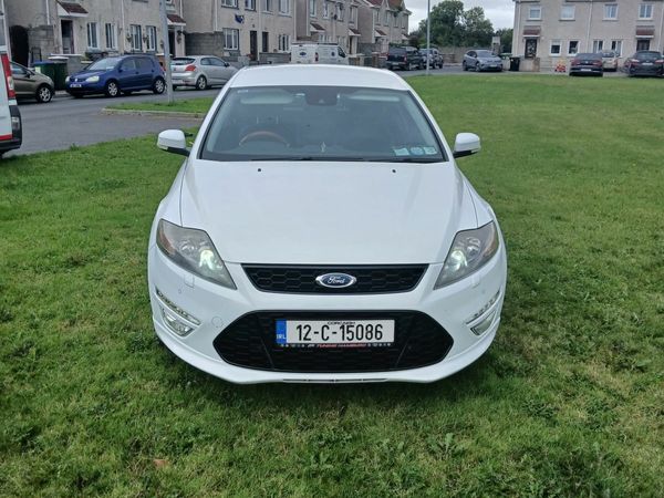 Ford Mondeo Hatchback, Diesel, 2012, White