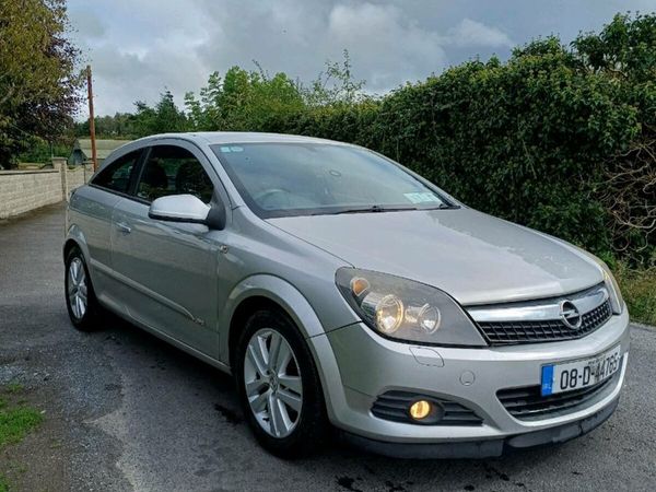 Opel Astra Hatchback, Petrol, 2008, Silver