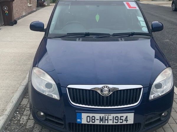 Skoda Fabia Hatchback, Petrol, 2008, Blue