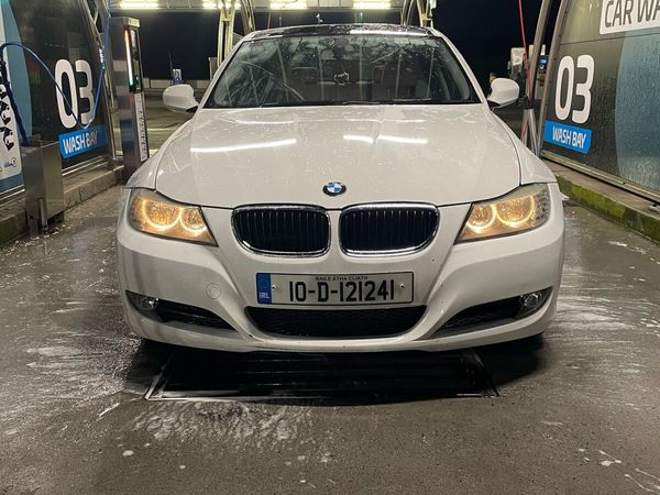 BMW 3-Series Saloon, Diesel, 2010, White