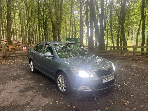 Skoda Octavia Saloon, Diesel, 2011, Grey
