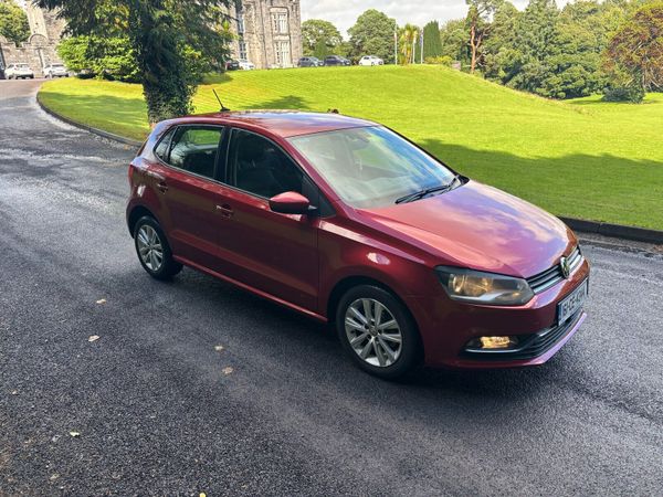 Volkswagen Polo Hatchback, Petrol, 2016, Red