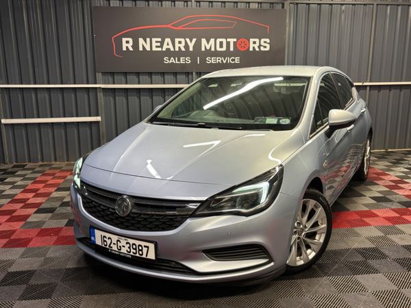 Vauxhall Astra Hatchback, Diesel, 2016, Silver