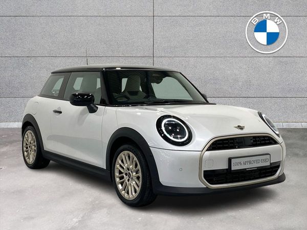 Mini Cooper Hatchback, Petrol, 2025, White