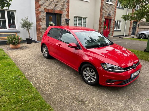Volkswagen Golf Estate, Diesel, 2017, Red