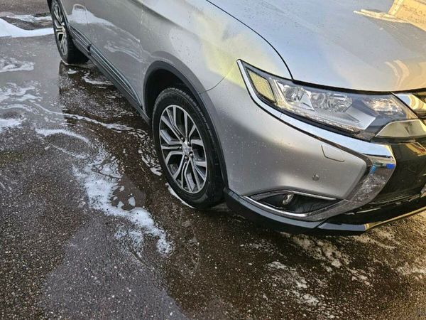 Mitsubishi Outlander SUV, Diesel, 2019, Grey