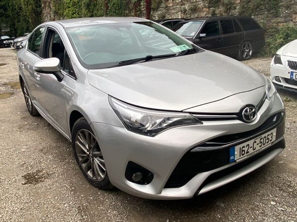 Toyota Avensis Saloon, Diesel, 2016, Silver