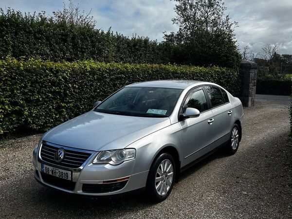 Volkswagen Passat Saloon, Diesel, 2008, Silver