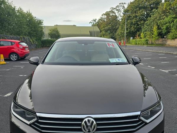 Volkswagen Passat Saloon, Diesel, 2016, Brown