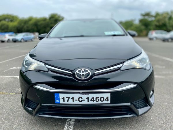 Toyota Avensis Saloon, Diesel, 2017, Black