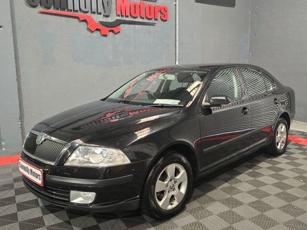 Skoda Octavia Hatchback, Petrol, 2007, Black