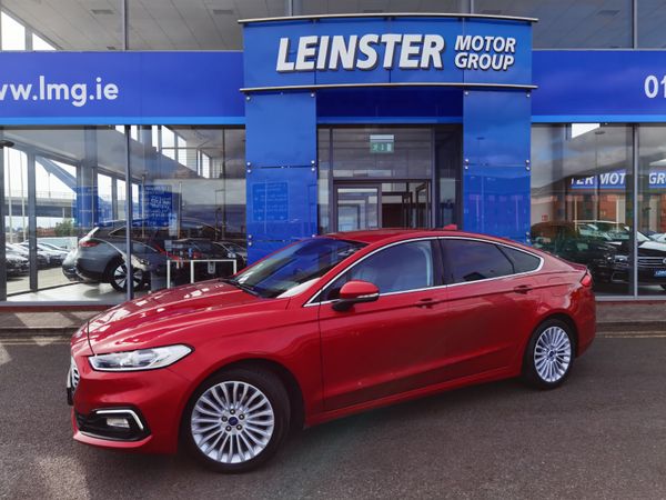 Ford Mondeo Hatchback, Diesel, 2021, Red