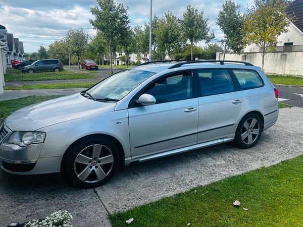 Volkswagen Passat Estate, Diesel, 2009, Silver