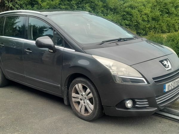 Peugeot 5008 MPV, Diesel, 2010, Grey