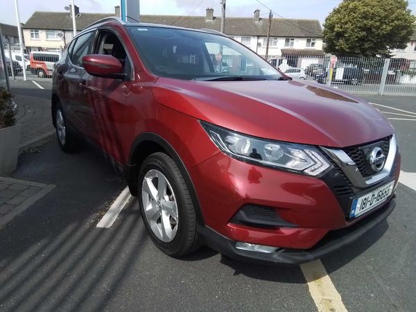 Nissan Qashqai MPV, Diesel, 2018, Red