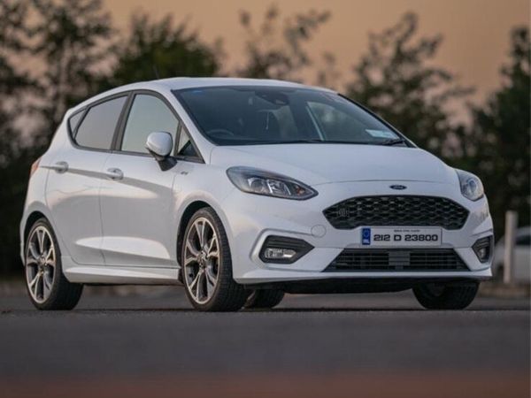 Ford Fiesta Hatchback, Petrol, 2021, White
