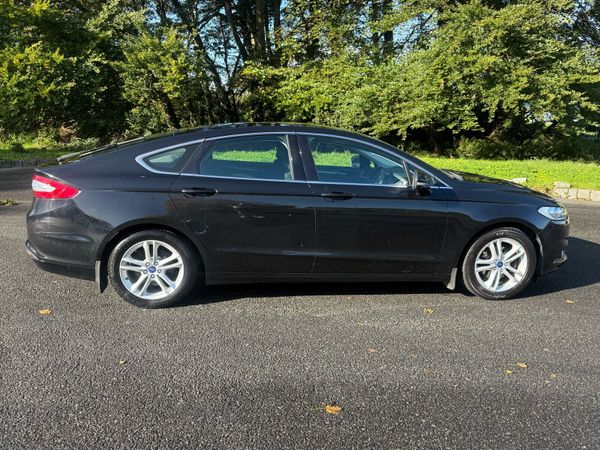 Ford Mondeo Hatchback, Diesel, 2015, Black