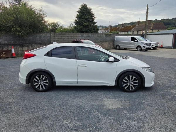 Honda Civic Hatchback, Diesel, 2013, White