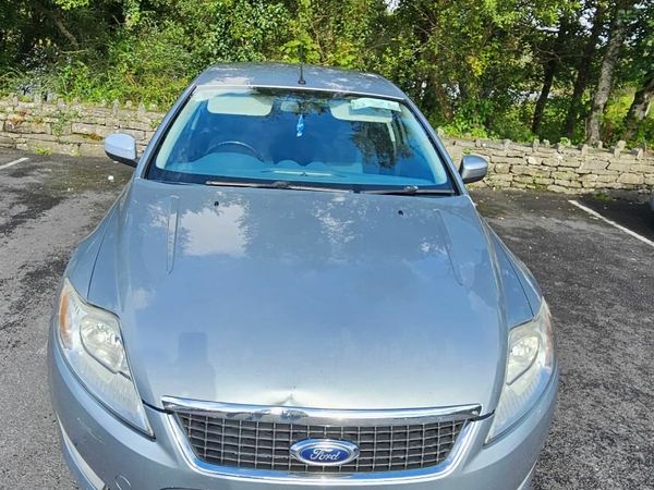 Ford Mondeo Saloon, Diesel, 2009, Silver