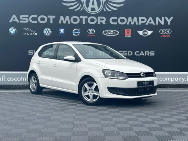 Volkswagen Polo Hatchback, Petrol, 2013, White