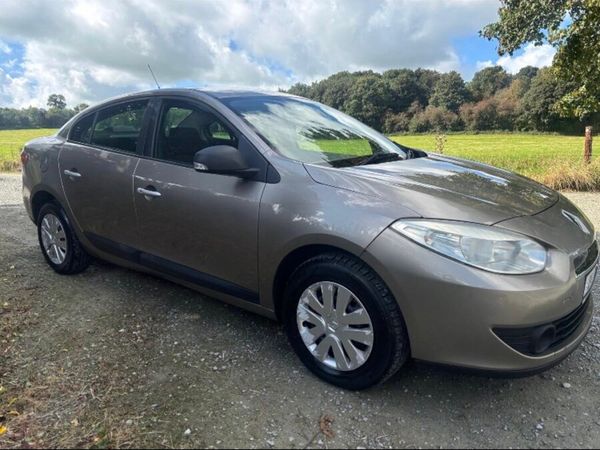 Renault Fluence Saloon, Diesel, 2013, Gold