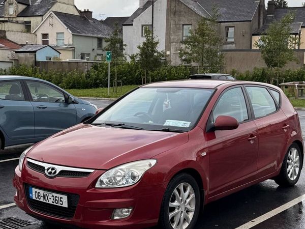 Hyundai i30 Hatchback, Diesel, 2008, Red