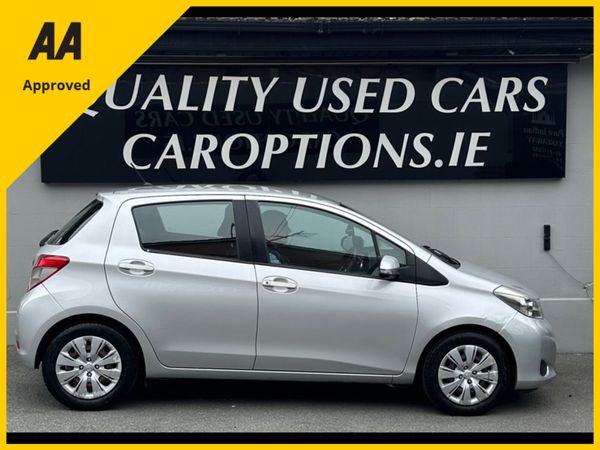 Toyota Yaris Hatchback, Petrol, 2013, Silver