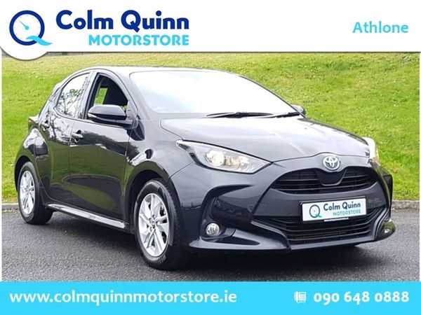 Toyota Yaris Hatchback, Petrol Hybrid, 2023, Black