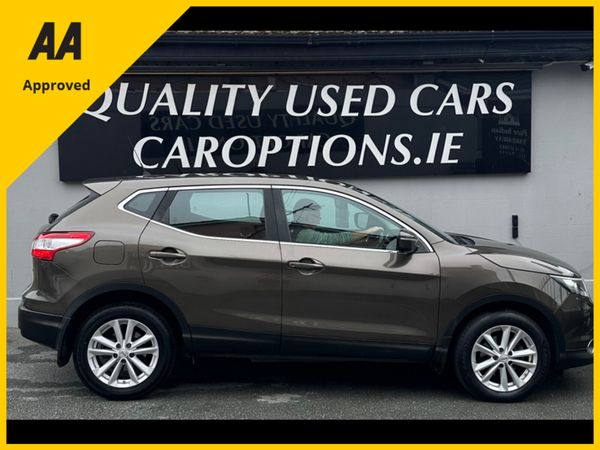 Nissan Qashqai MPV, Diesel, 2014, Brown