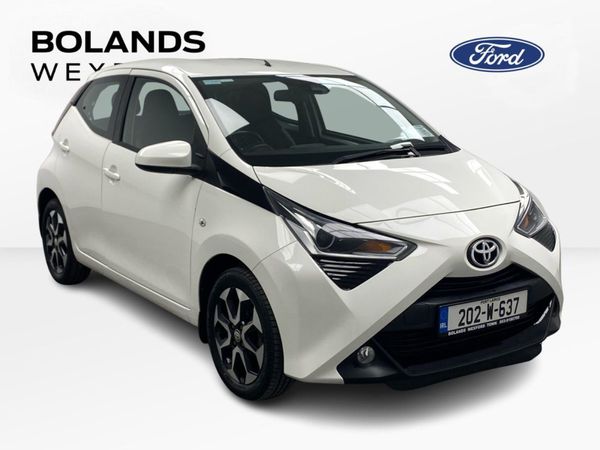Toyota Aygo Hatchback, Petrol, 2020, White