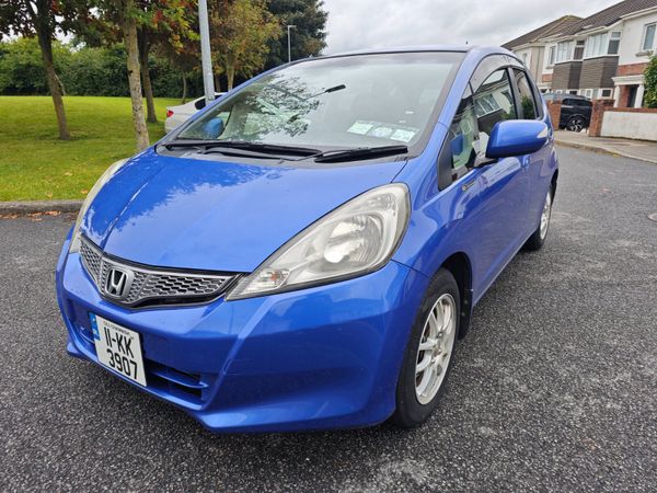 Honda Fit Hatchback, Petrol, 2011, Blue