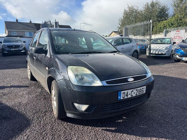 Ford Fiesta Hatchback, Petrol, 2004, Black