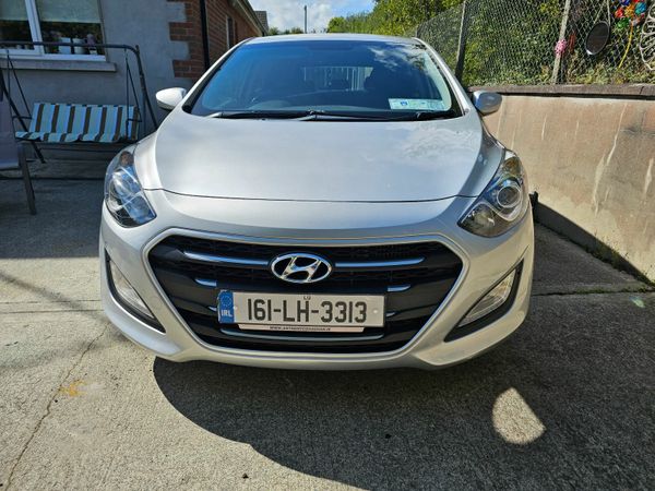 Hyundai i30 Hatchback, Diesel, 2016, Silver