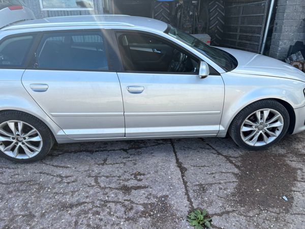 Audi A3 Hatchback, Petrol, 2011, Silver
