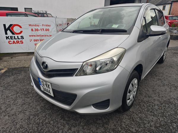 Toyota Vitz Hatchback, Petrol, 2012, White