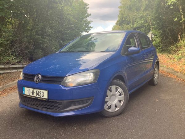 Volkswagen Polo Hatchback, Petrol, 2010, Blue