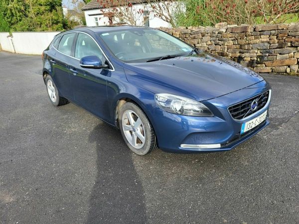Volvo V40 Hatchback, Diesel, 2013, Blue