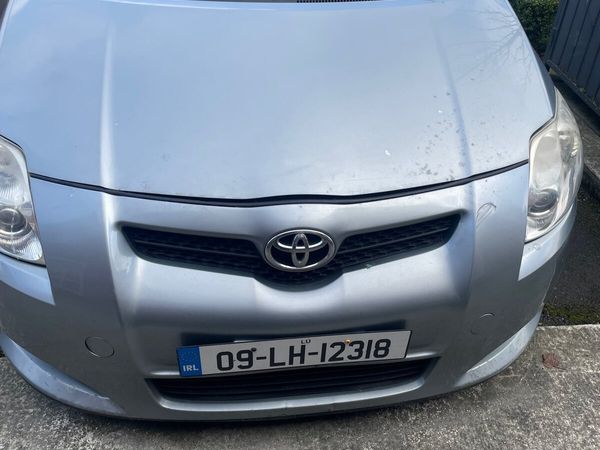 Toyota Auris Hatchback, Petrol, 2009, Silver